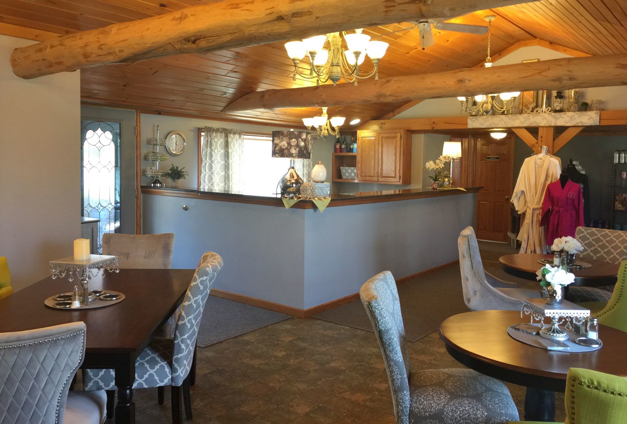 Donna's Premier Lodging