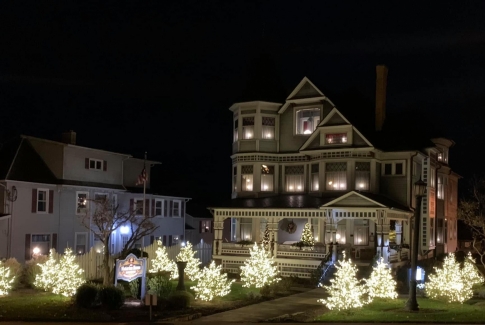 Songs of the Season Mansion Tours